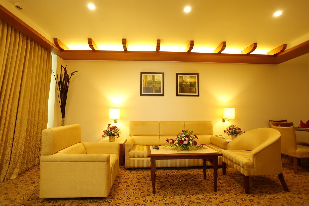 Sivaraj Inn Salem Extérieur photo